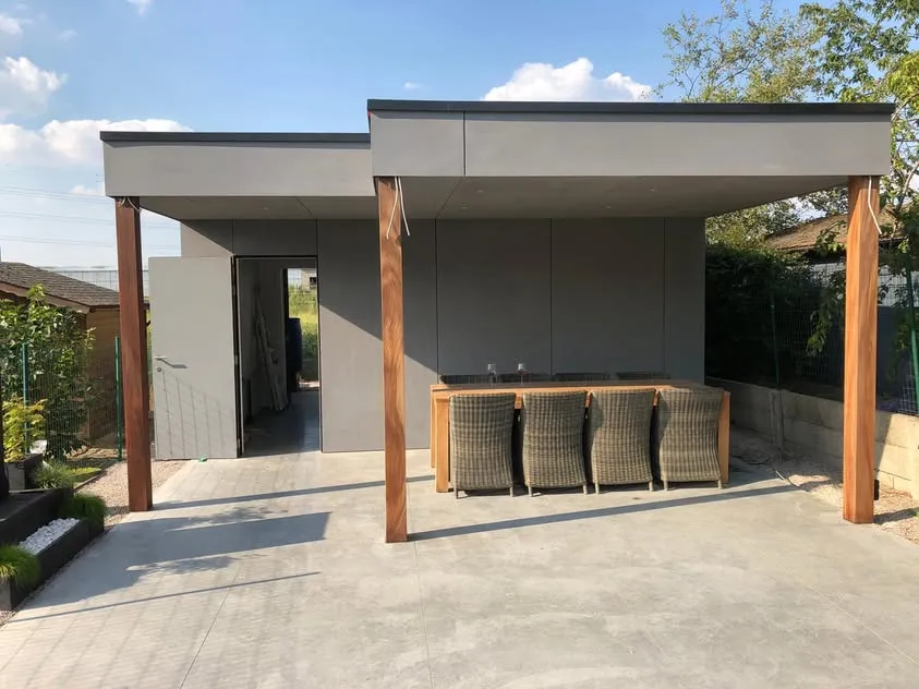 Tuinhuis op maat met overdekt terras